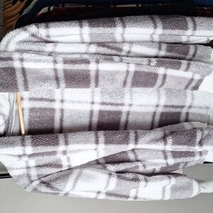 Cozy Plaid Sherpa Jacket